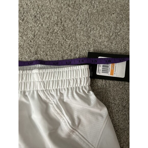 Under Armour Women's Accelerate Training Shorts, Small, White 35.00 Retail - Picture 2 of 4